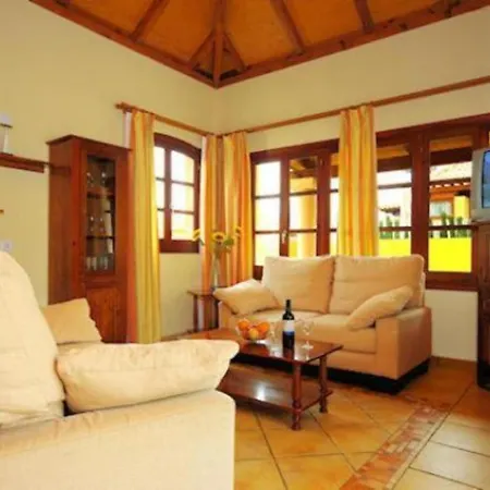 Con 2 Dormitorios Y Piscina Privada * Corralejo